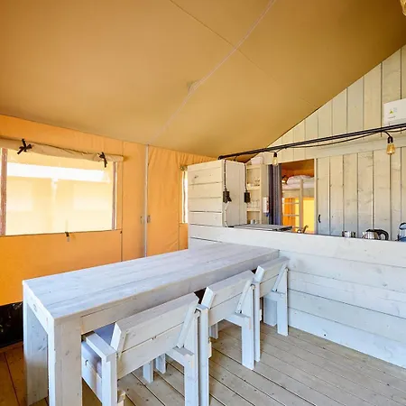 Glamping Costa Dorada Luxury tent