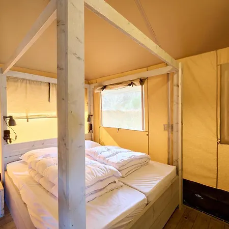 Luxury tent Glamping Costa Dorada Vilanova i la Geltru